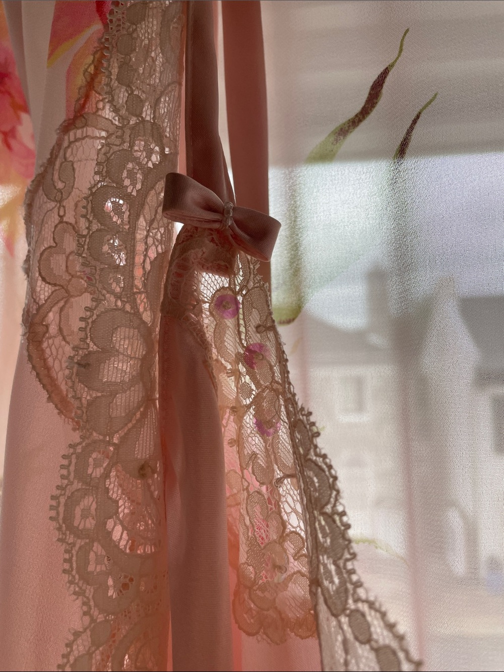 Valerie Stevens Pink Floral Satin Chemise with Sheer Floral Robe Vintage Medium - Picture 8 of 16